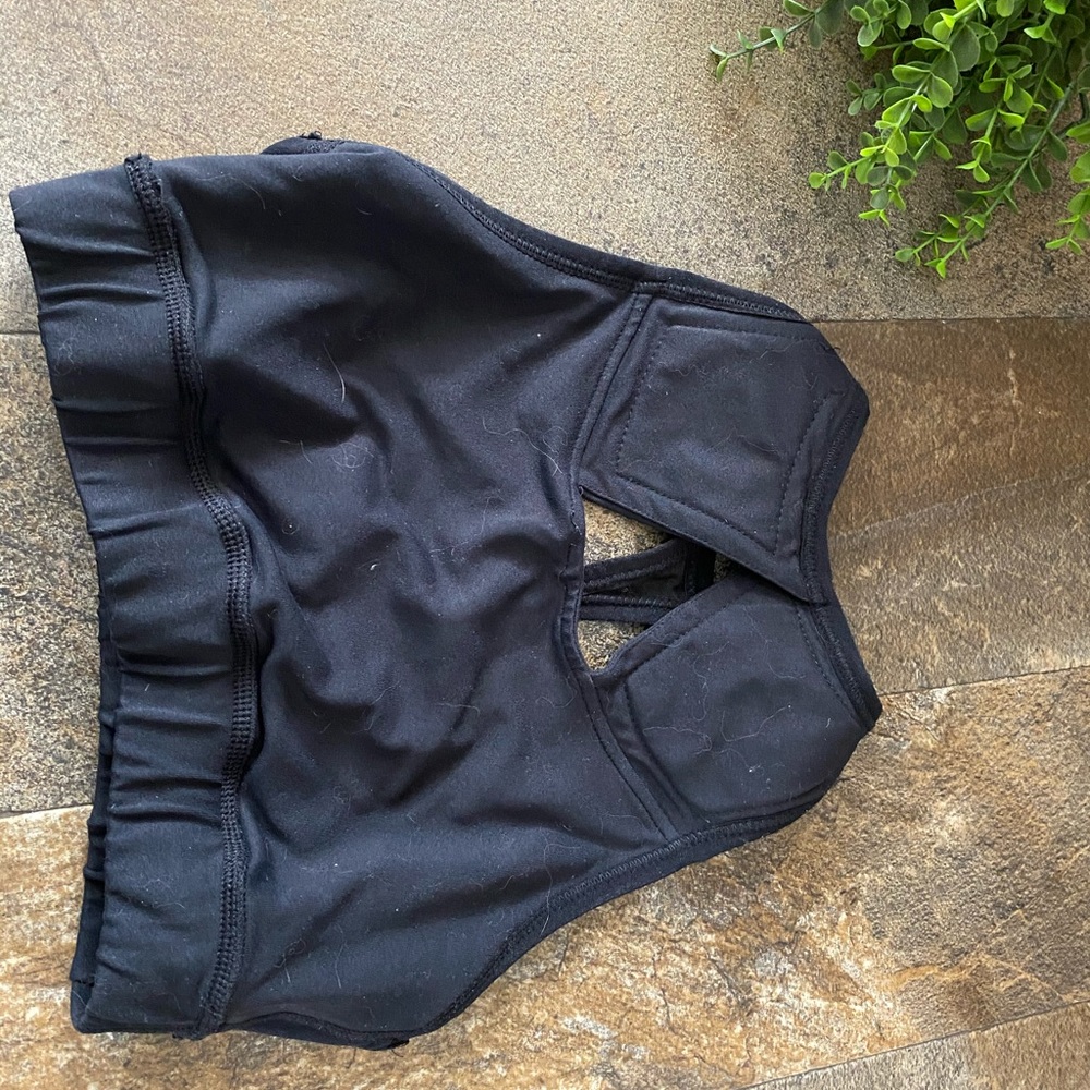 Chestee sports bra